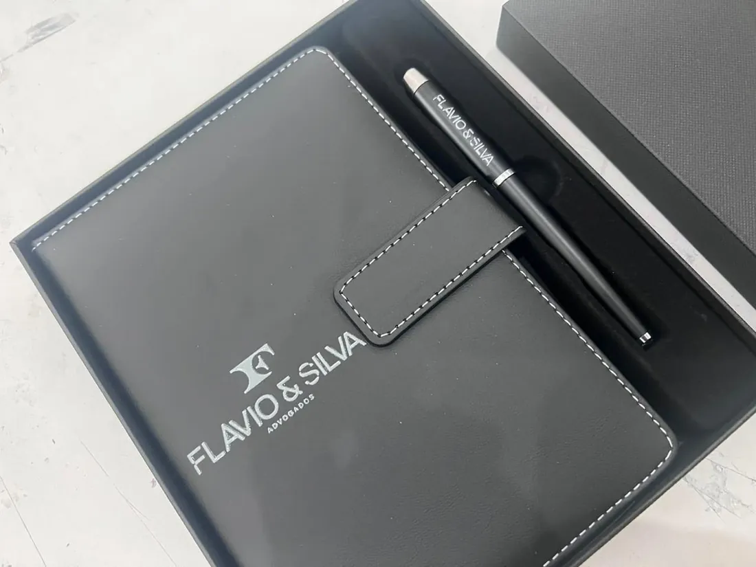 Flavio & Silva Advogados: Planner e caneta personalizados